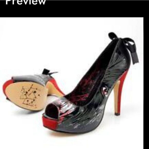 NIB Iron Fist WolfBeater Platform Heel - Picture 2 of 10